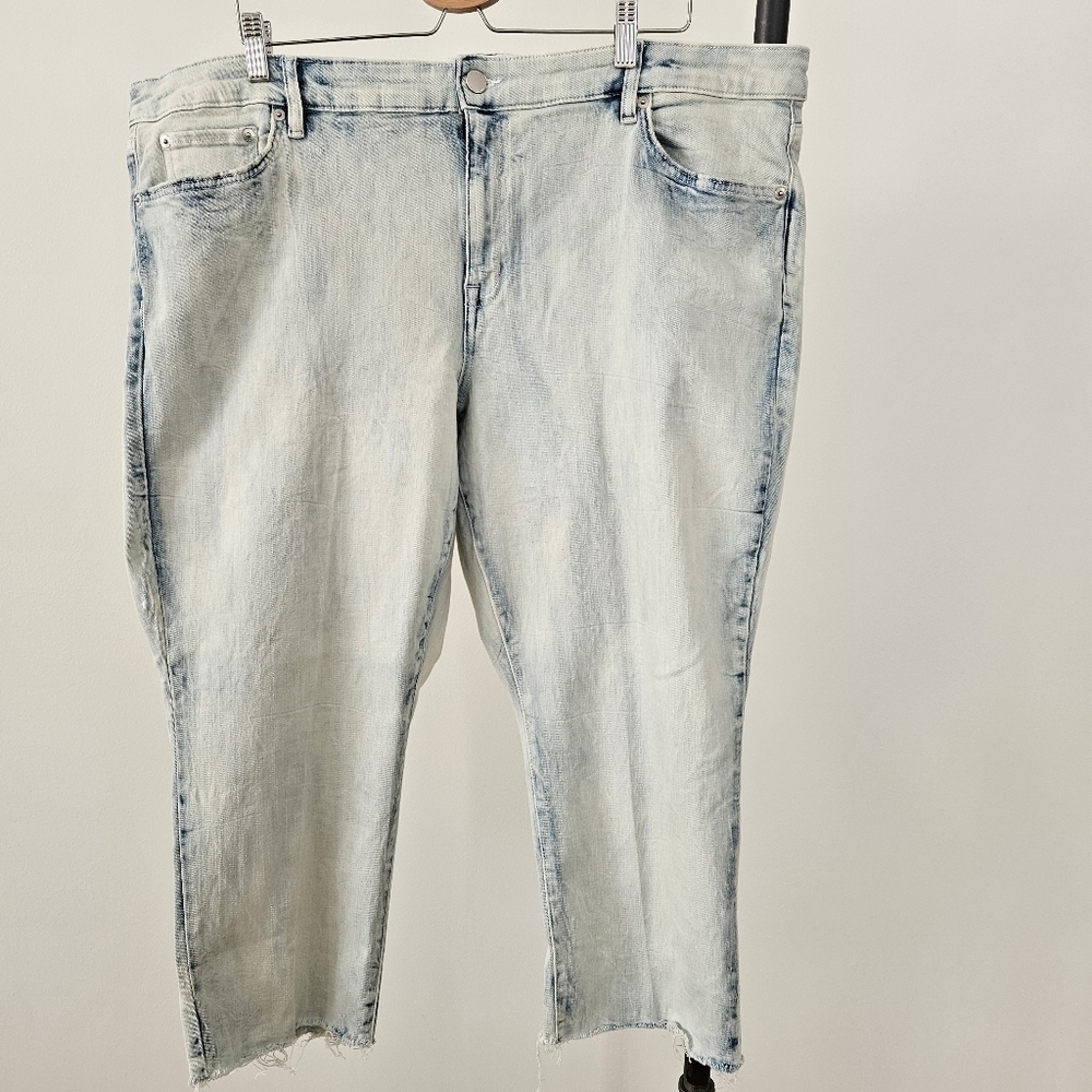 Lauren Ralph Lauren Jeans 22W Washed Denim Raw Hem Stretch Denim Crop Length
